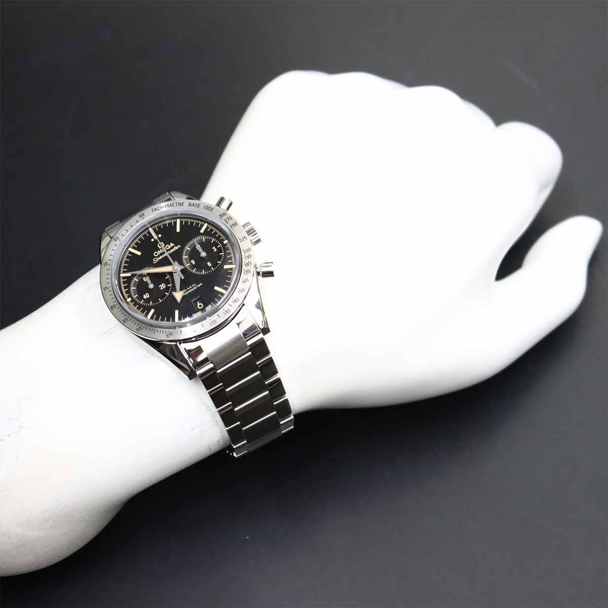 Speedmaster 57 331.10.42.51.01.002 Date Crhronograph black Dial