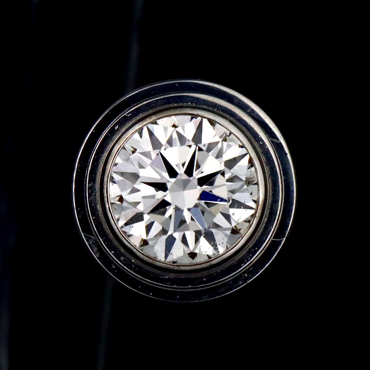 Damour MM Diamond Earrings Pierced 18K WG 750