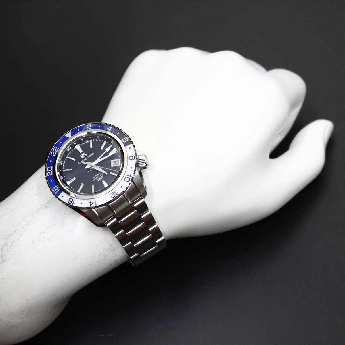 Sports Collection SBGJ237 Automatic Mens Watch
