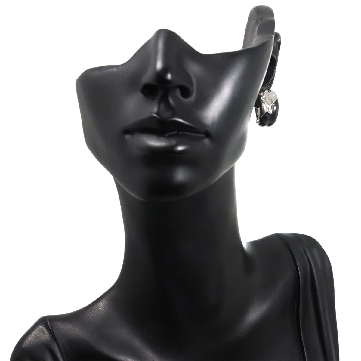 Diamond 0.11ct/0.11ct Onyx Earrings Clip on 18K White Gold 750