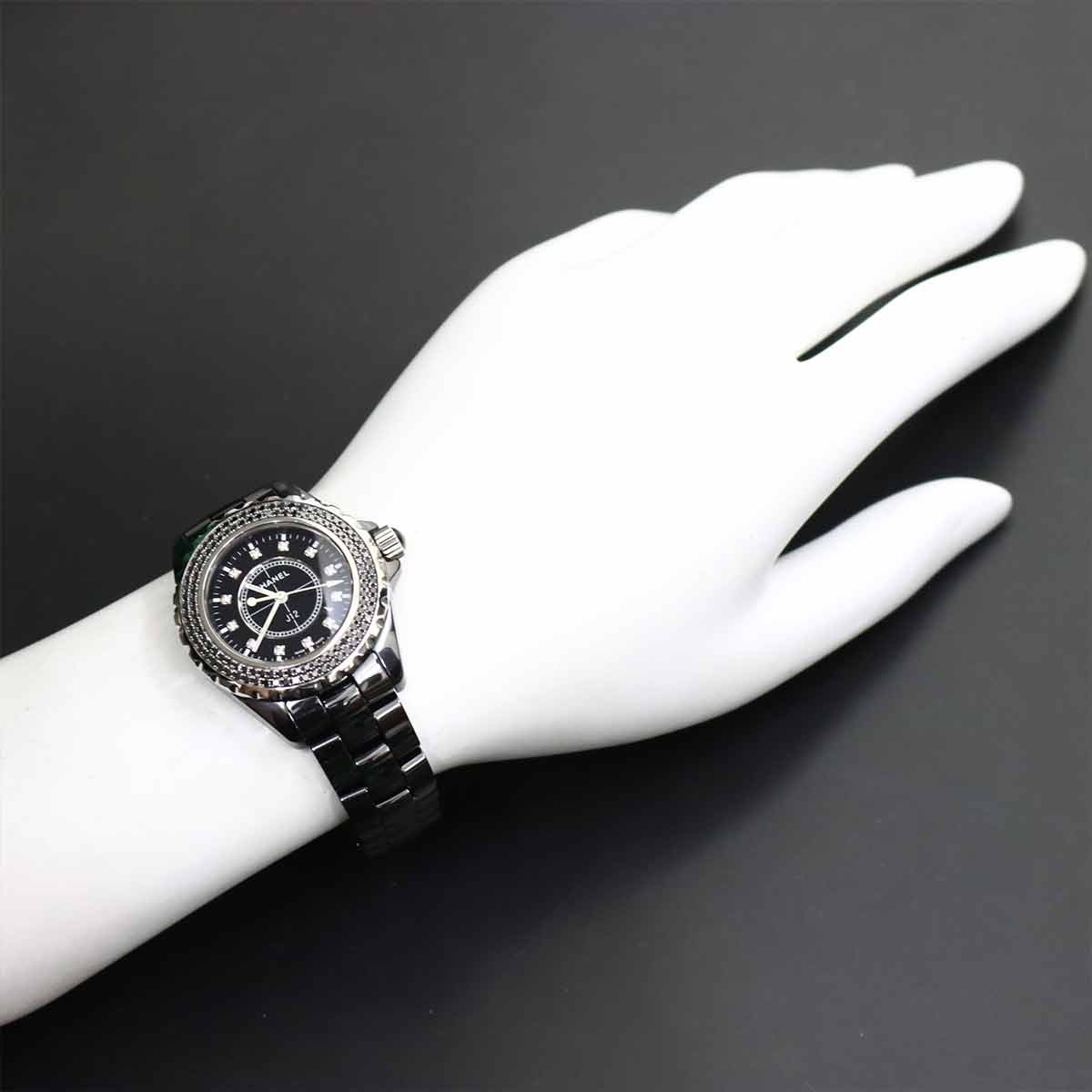 J12 H0941 Black Diamond Bezel Quartz Black Dial Ladies Watch