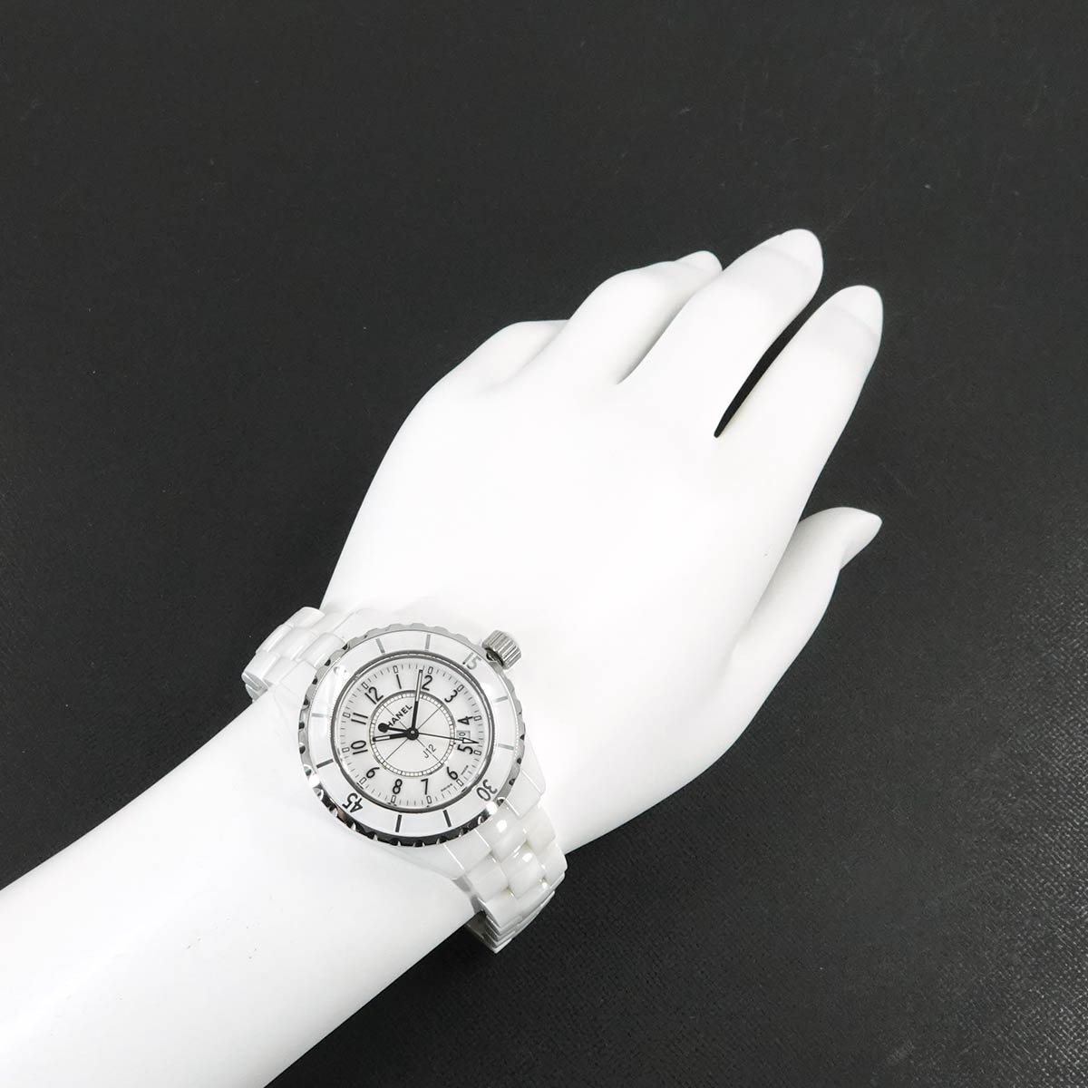 J12 33mm H0968 Date Ceramic Quartz White Dial Ladies Watch
