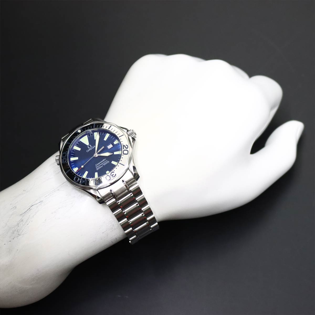 Seamaster Professionell 300 2265.80 Quartz Navy Dial Mens Watch