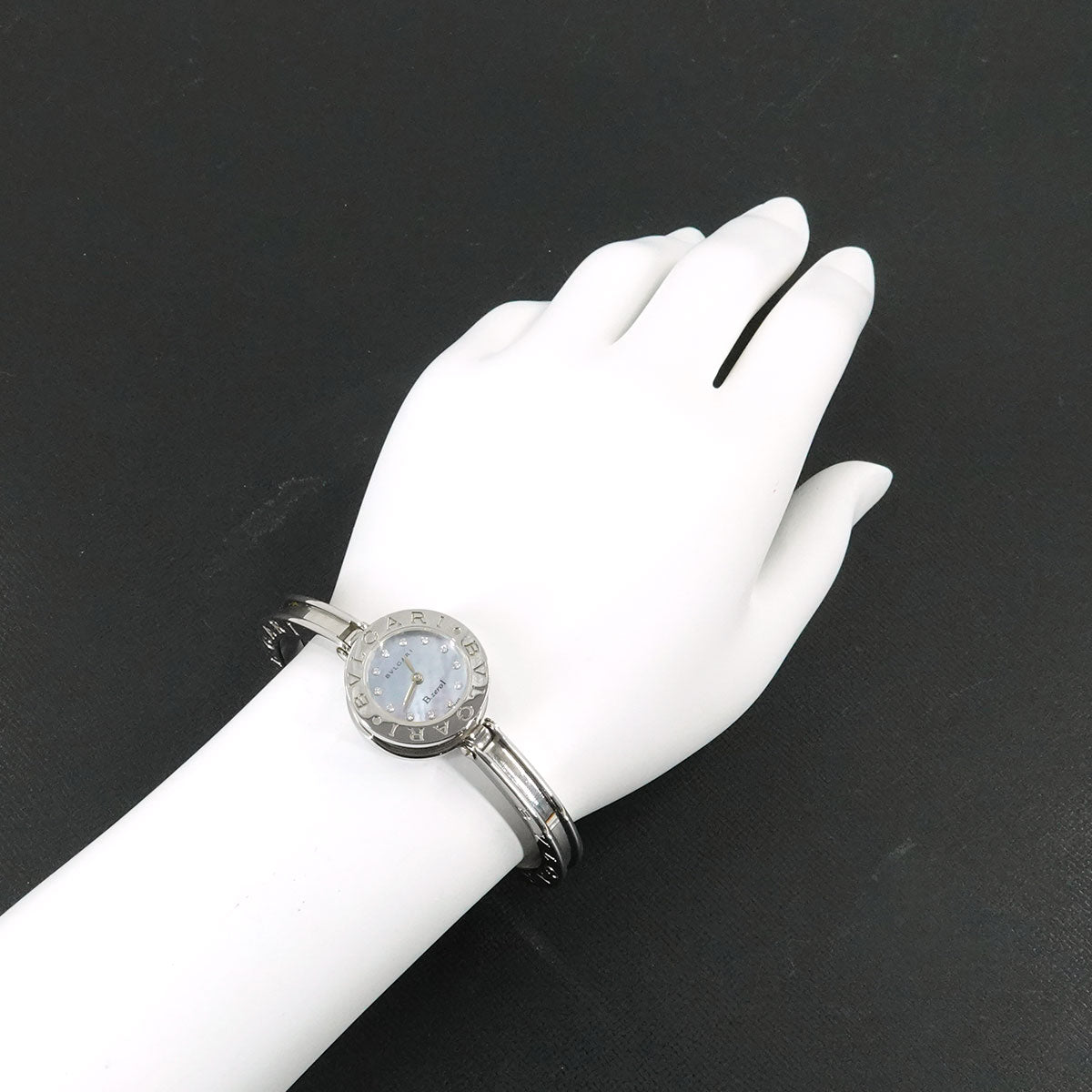 B-Zero1 BZ22S Bangle Watch Quartz Blue Shell Dial Ladies
