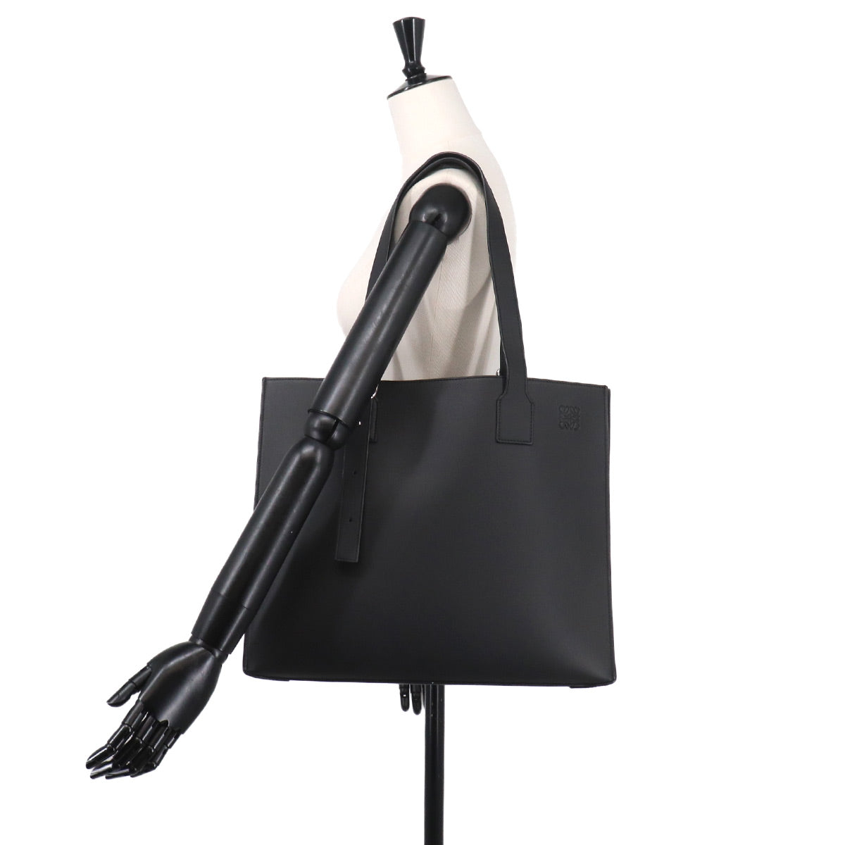 Buckle Horizontal Tote Bag Leather Black B692K96X04