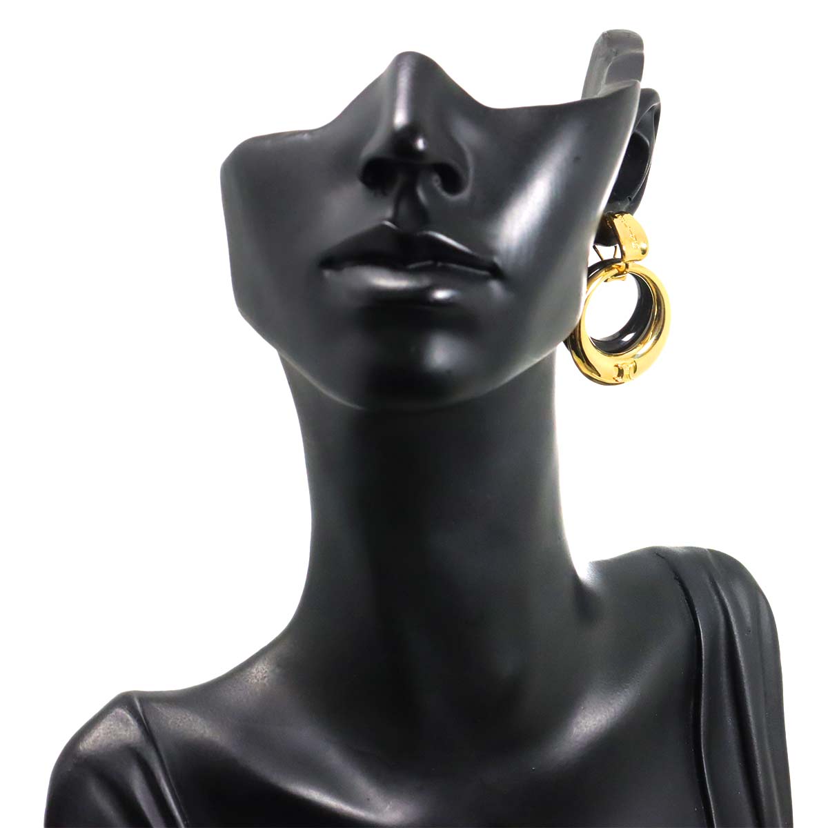 Onyx Earrings Clip-on Earrings Pierced 18K Yellow Gold 750