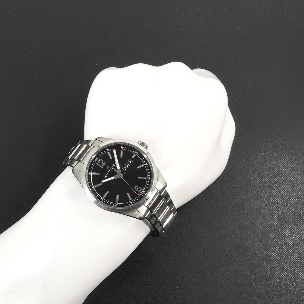 Broadway DayDate H433110 Quartz Black Dial Mens