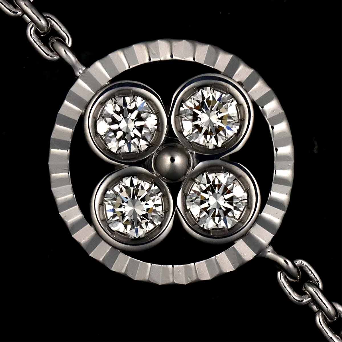 Pendentif Diamond Multi stone Necklace 18K WG 750