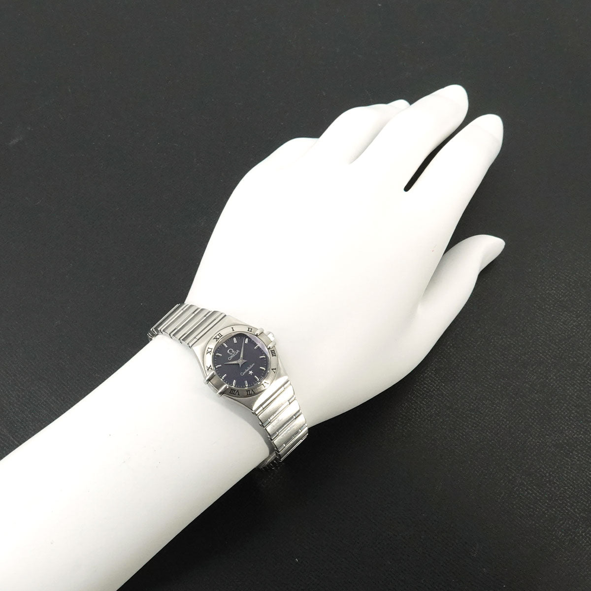 Constellation 1562 40 Quartz Gray Dial Ladies Watch