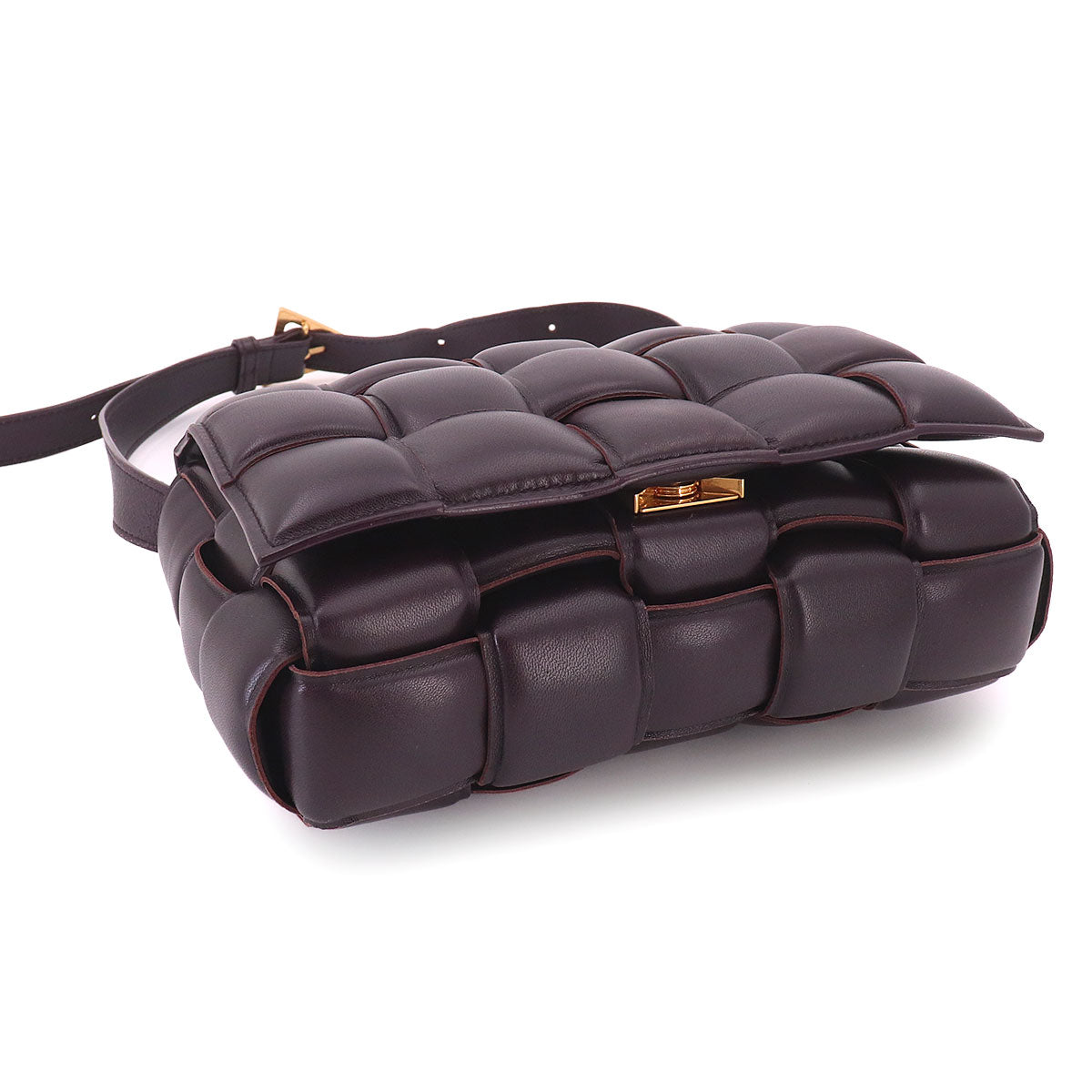 Intrecciato Padded Cassette Shoulder Bag Purple 591970
