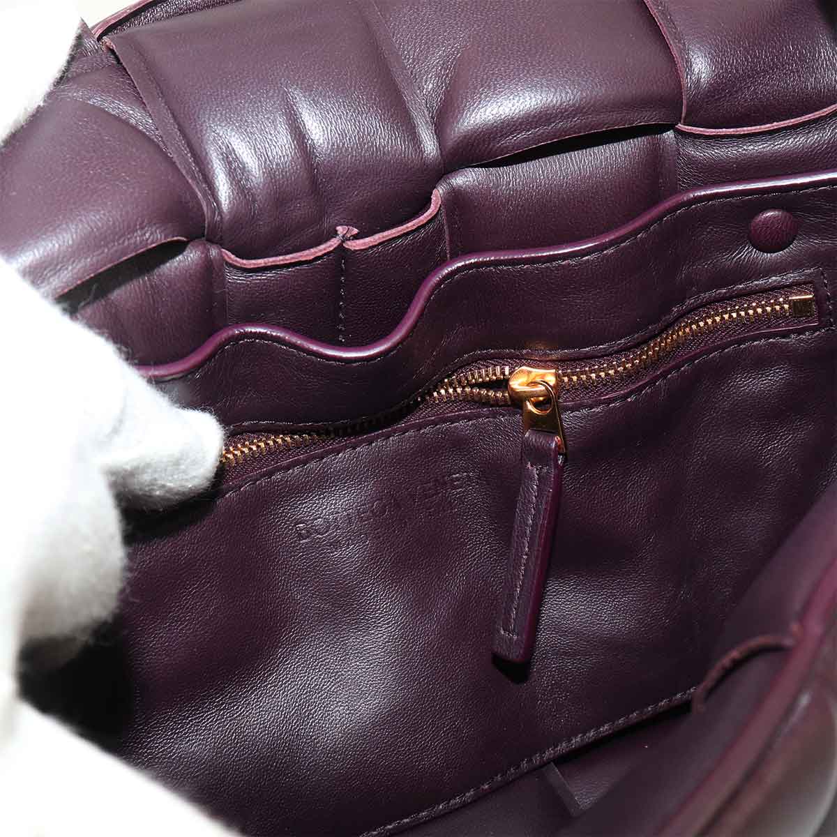 Intrecciato Padded Cassette Shoulder Bag Purple 591970