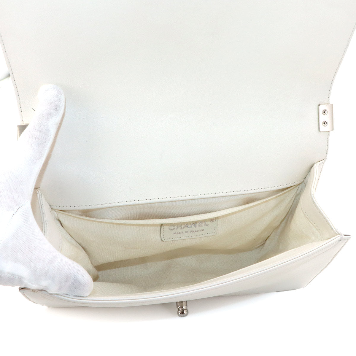 BOY CHANEL Chain Shoulder Bag Leather White A67086 V stitch