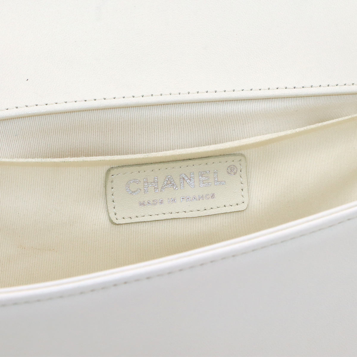 BOY CHANEL Chain Shoulder Bag Leather White A67086 V stitch
