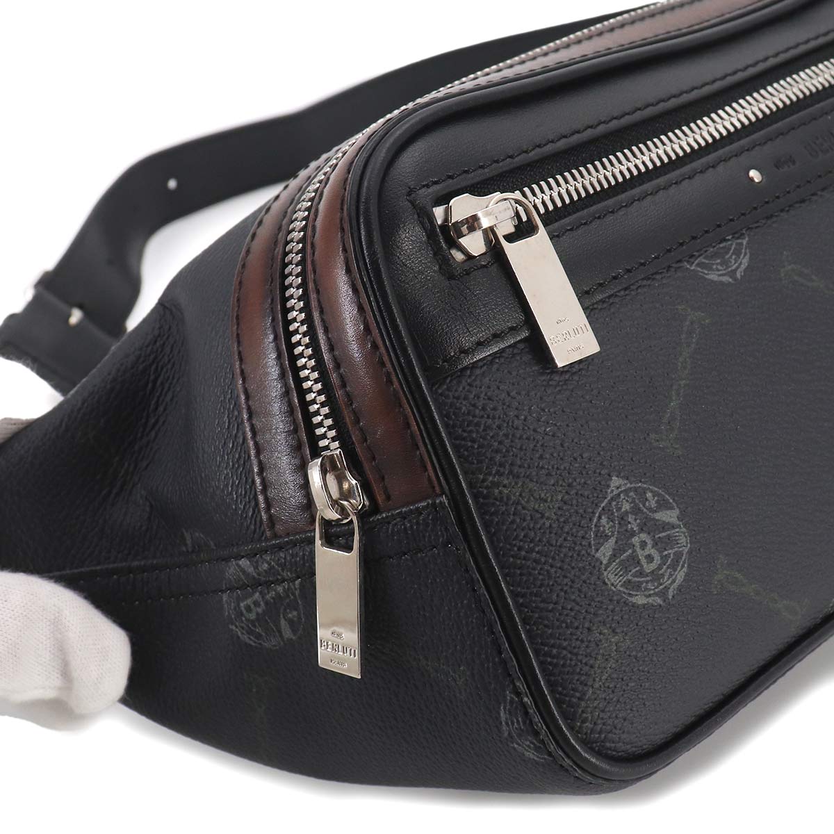 Signature Ballade Body Bag PVC Leather Black Purse