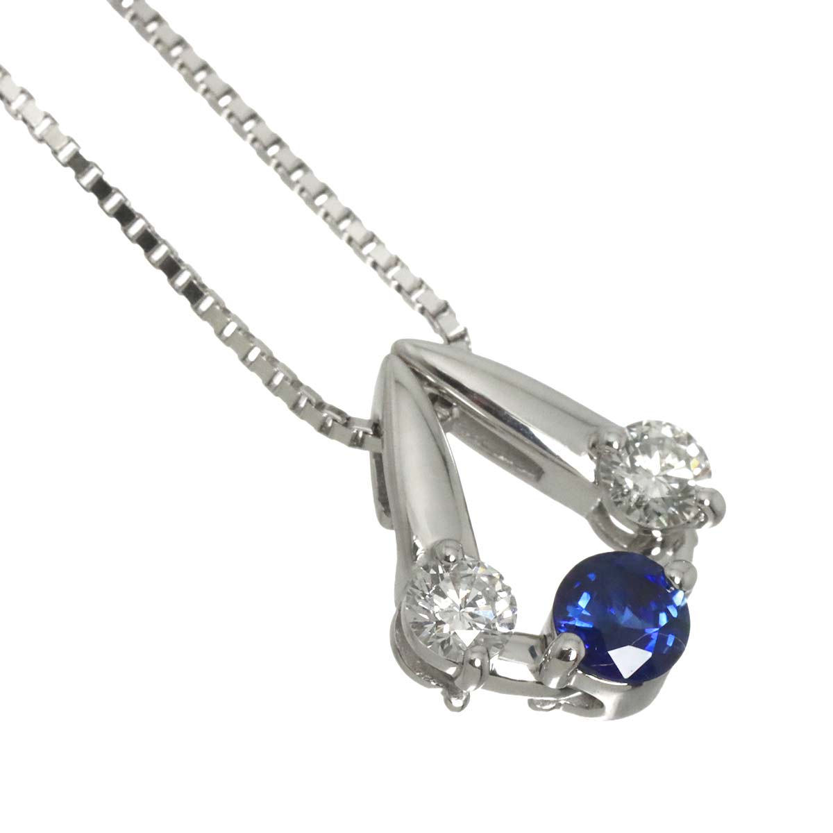 Sapphire 0.26ct Diamond 0.30ct Necklace 18K WG 750
