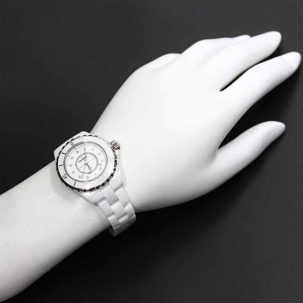 J12 33mm H1628 12P Diamond Quartz White Dial Ladies Watch