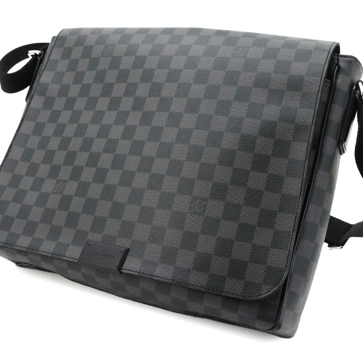 Damier Graphite District GM Shoulder Bag Black N41271