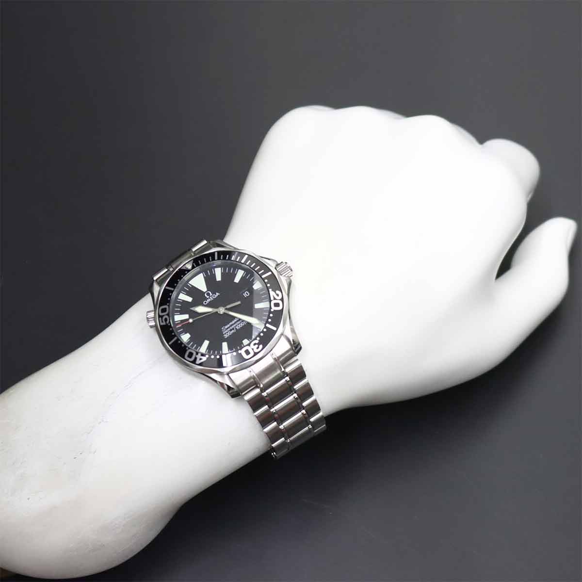 Seamaster Professional 300 2264 50 Quartz Date Black Dial Mens