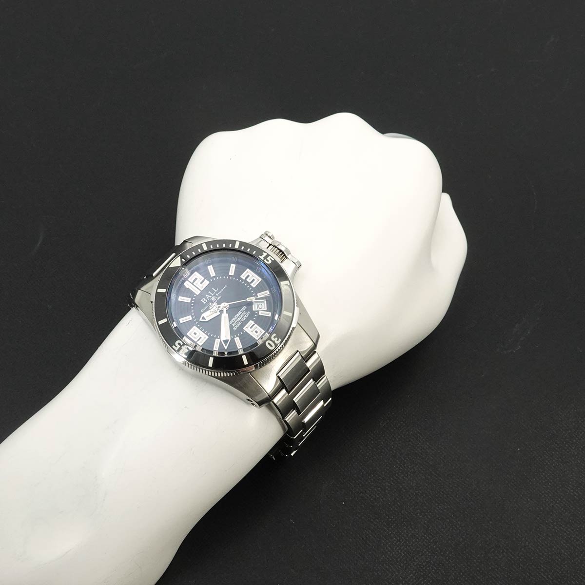 Engineer Hydrocarbon Ceramic XV DM2136A-SCJ-BK Black Dial