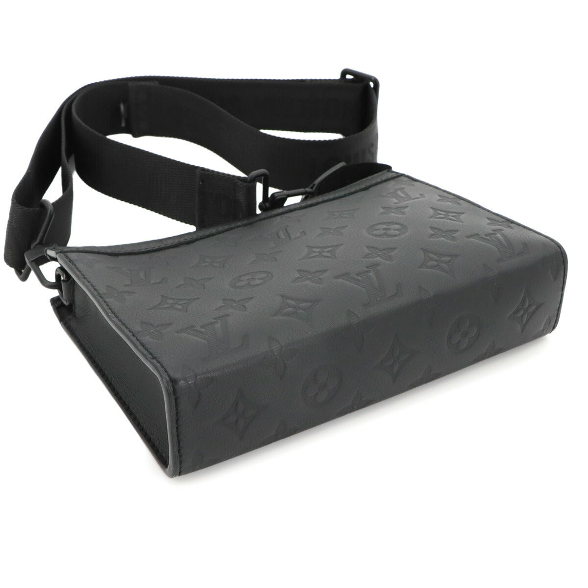 Monogram Shadow Gaston Wearable Wallet Shoulder M81115