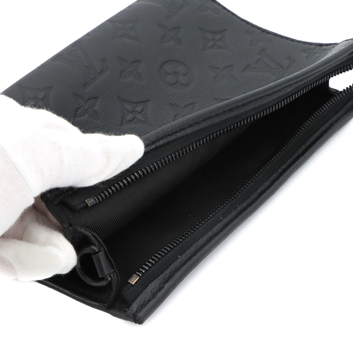 Monogram Shadow Gaston Wearable Wallet Shoulder M81115