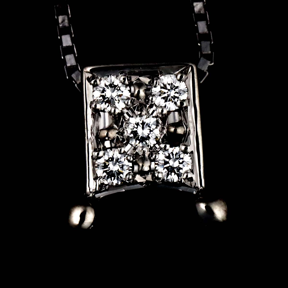 Sapphire 2.57ct Diamond 0.11ct Necklace Platinum