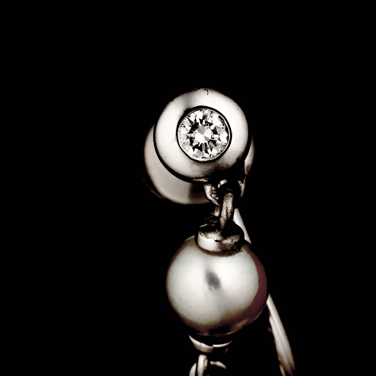 Akoya Pearl 5.5-4.2mm Diamond Earrings 18K WG 750