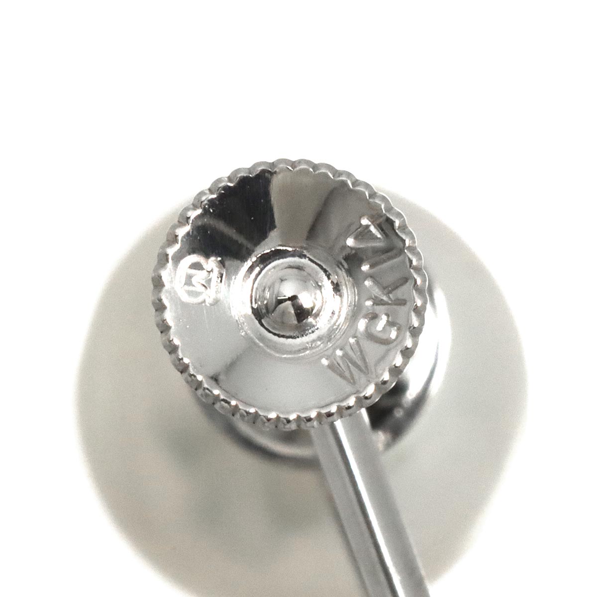 Akoya Pearl 8.8mm Earrings 14K White Gold 585