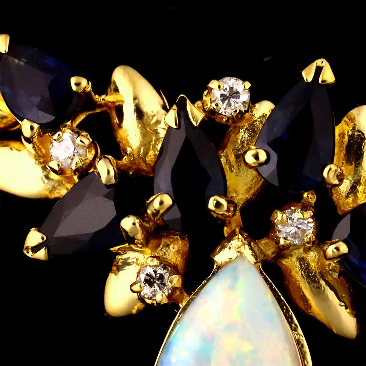 GIVENCHY Opal Sapphire Diamond Necklace 18K YG 750