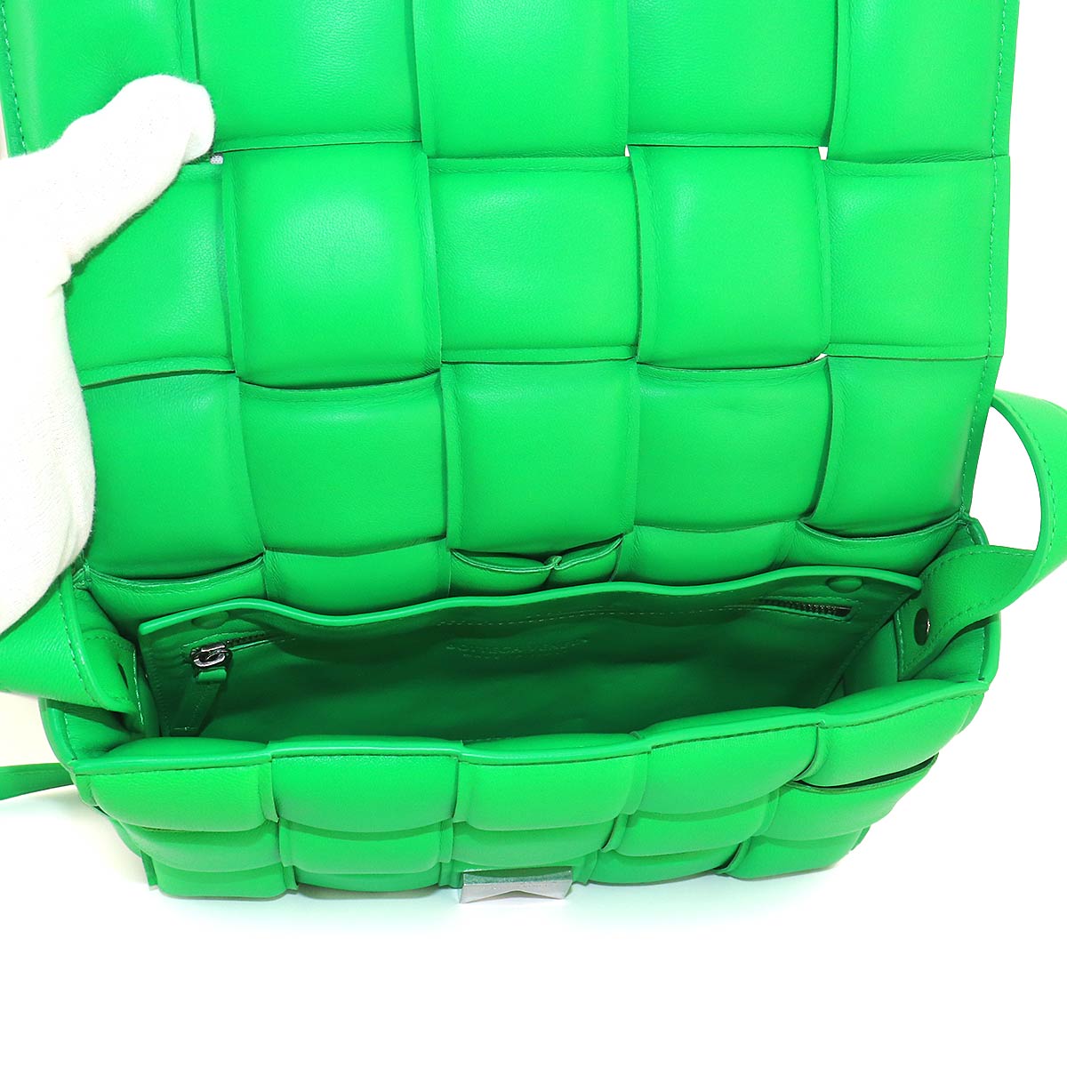 Intrecciato Padded Cassette Shoulder Bag Green