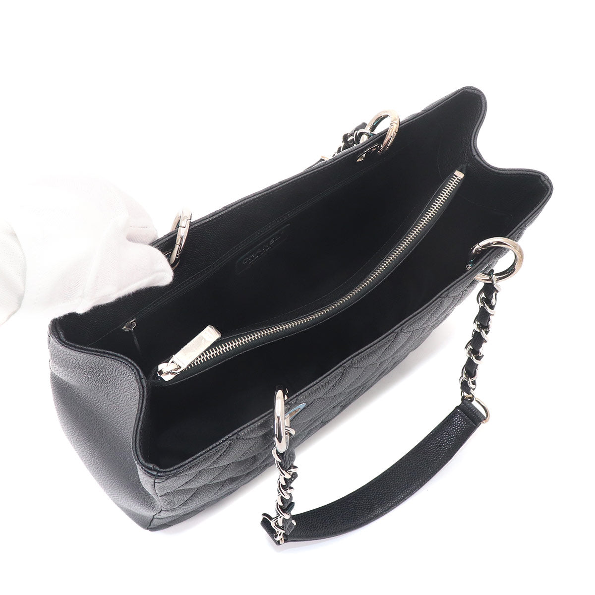 Matelasse Grand Shopping Tote Bag Leather Black GST A50995