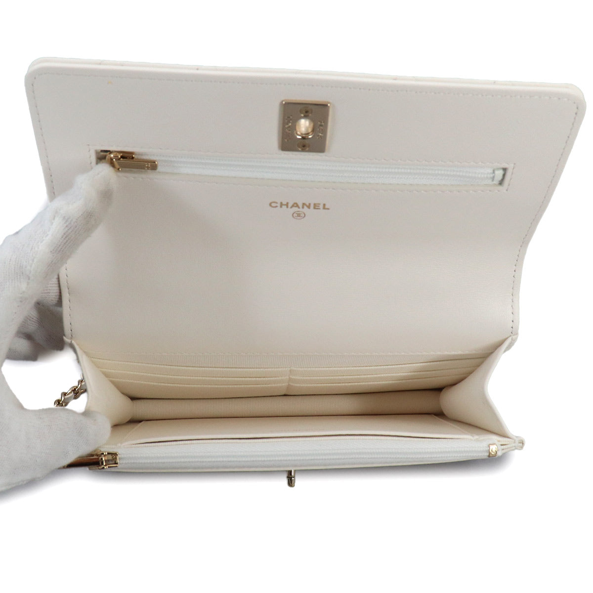 Matelasse 2way Hand Chain Wallet Leather White Rhinestone