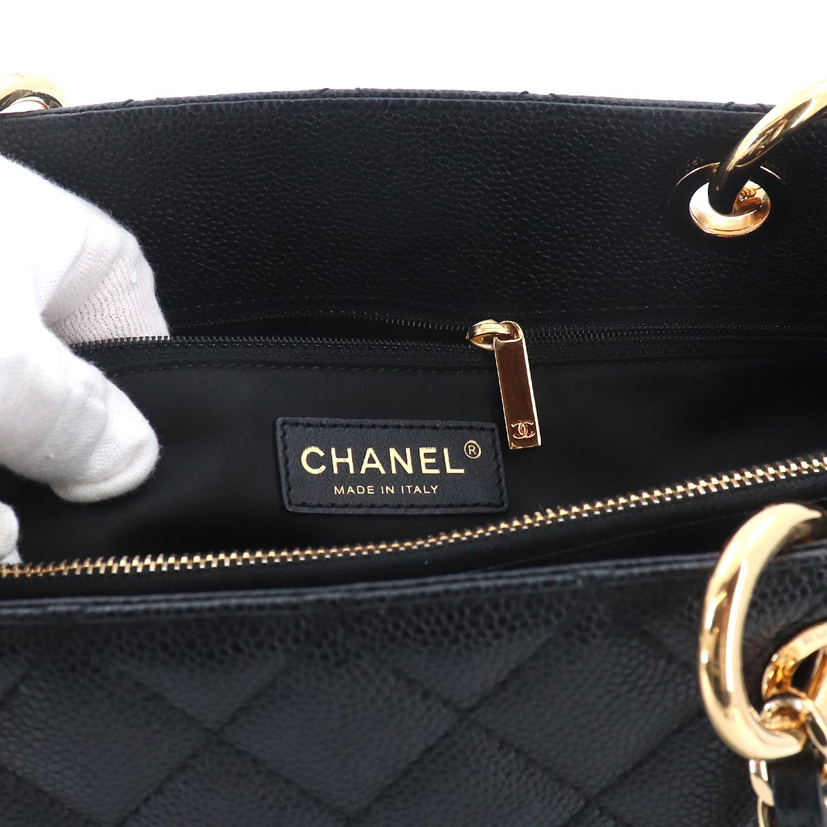 Matelasse Grand Shopping Tote Bag Leather Black GST A50995