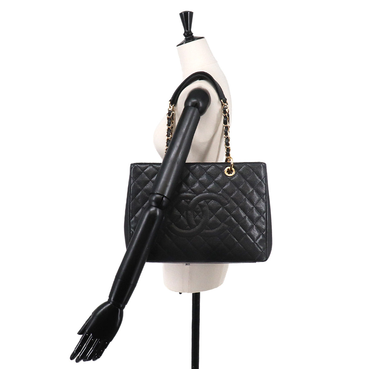 Matelasse Grand Shopping Tote Bag Leather Black GST A50995
