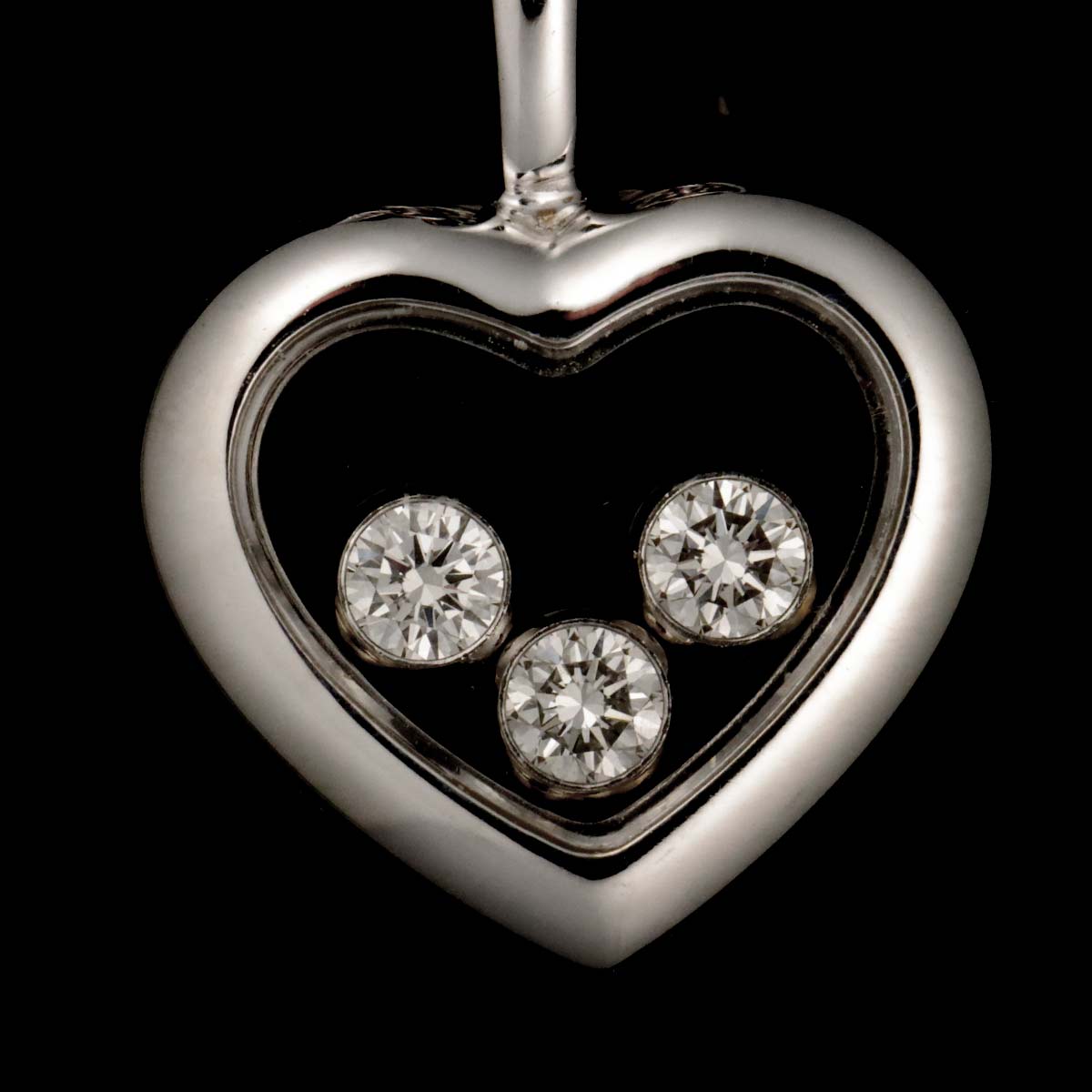 Happy Diamond Heart Necklace 18K White Gold 750