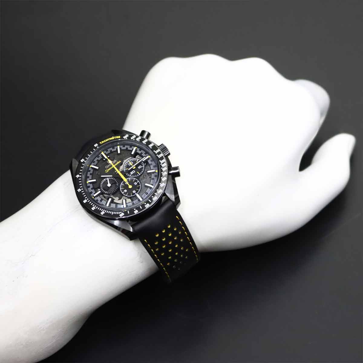 Speedmaster Dark side of the moon 311 92 44 30 01 001 Watch