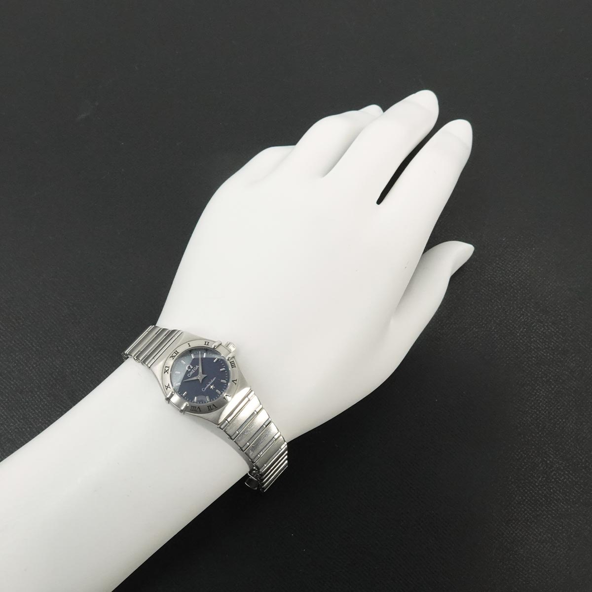 Constellation 1562 40 Quartz Gray Dial Ladies Watch