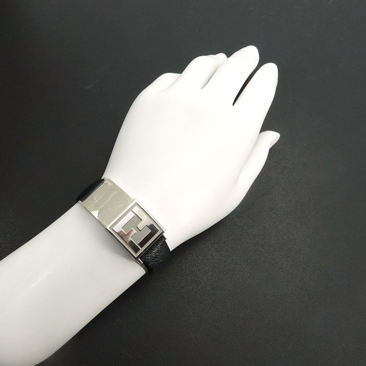 Zucca Secret 5400L Quartz Diamond Ladies Watch
