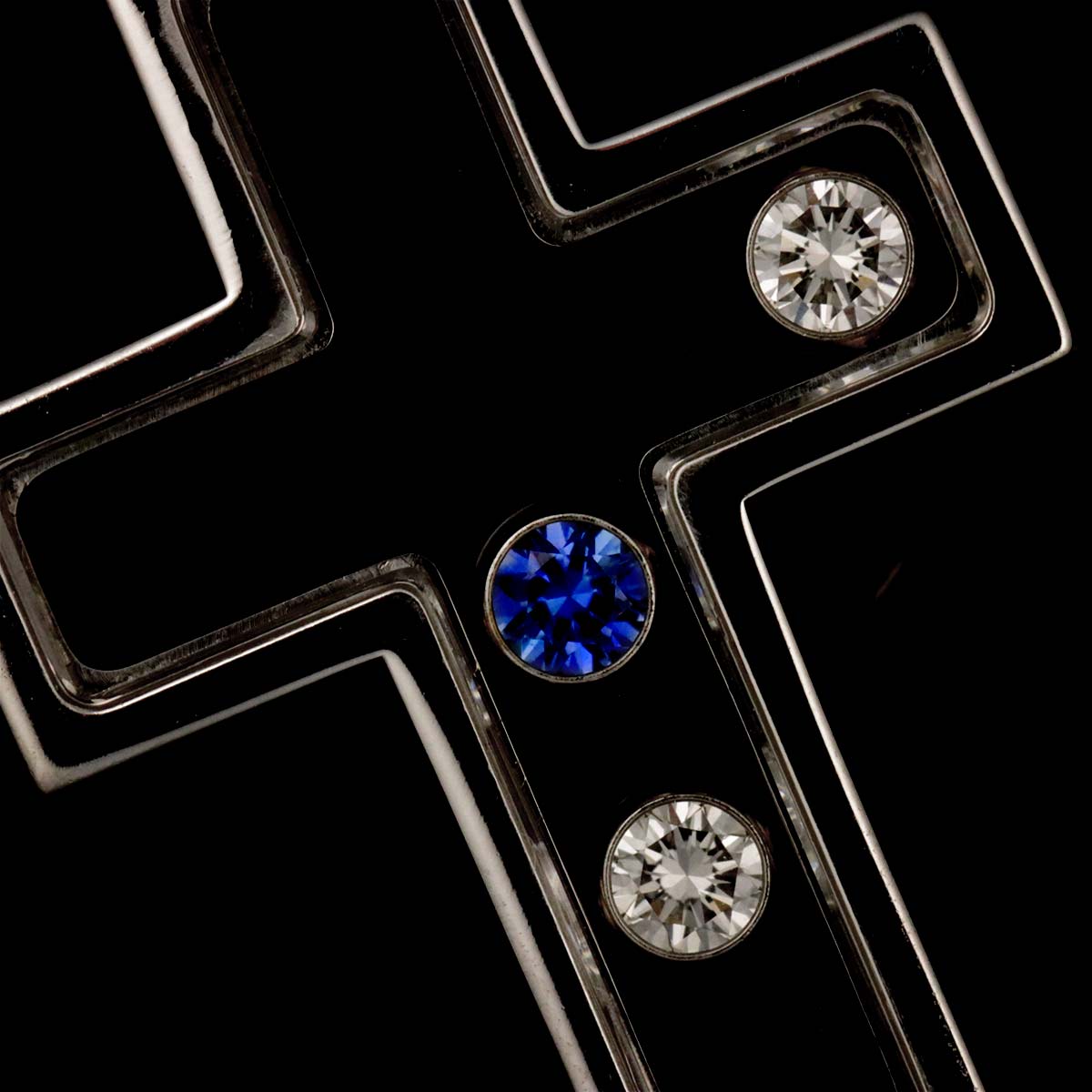 Happy Diamond Sapphire Cross Necklace 18K WG 750