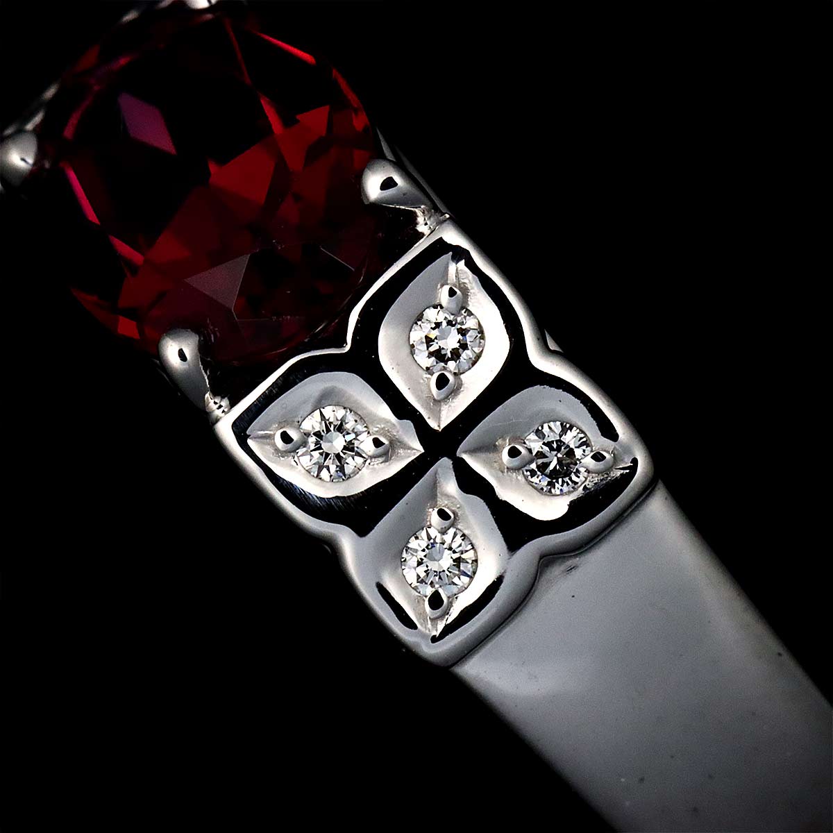 Garnet Diamond 0.07ct Ring 18K WG 750 size6.75-7.25(US)