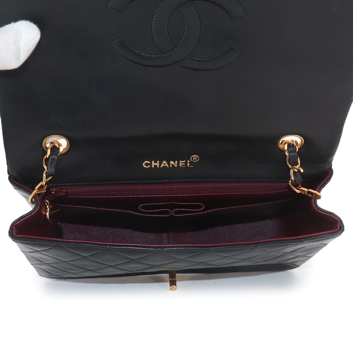 Matelasse Chain Shoulder Bag Leather Black Purse