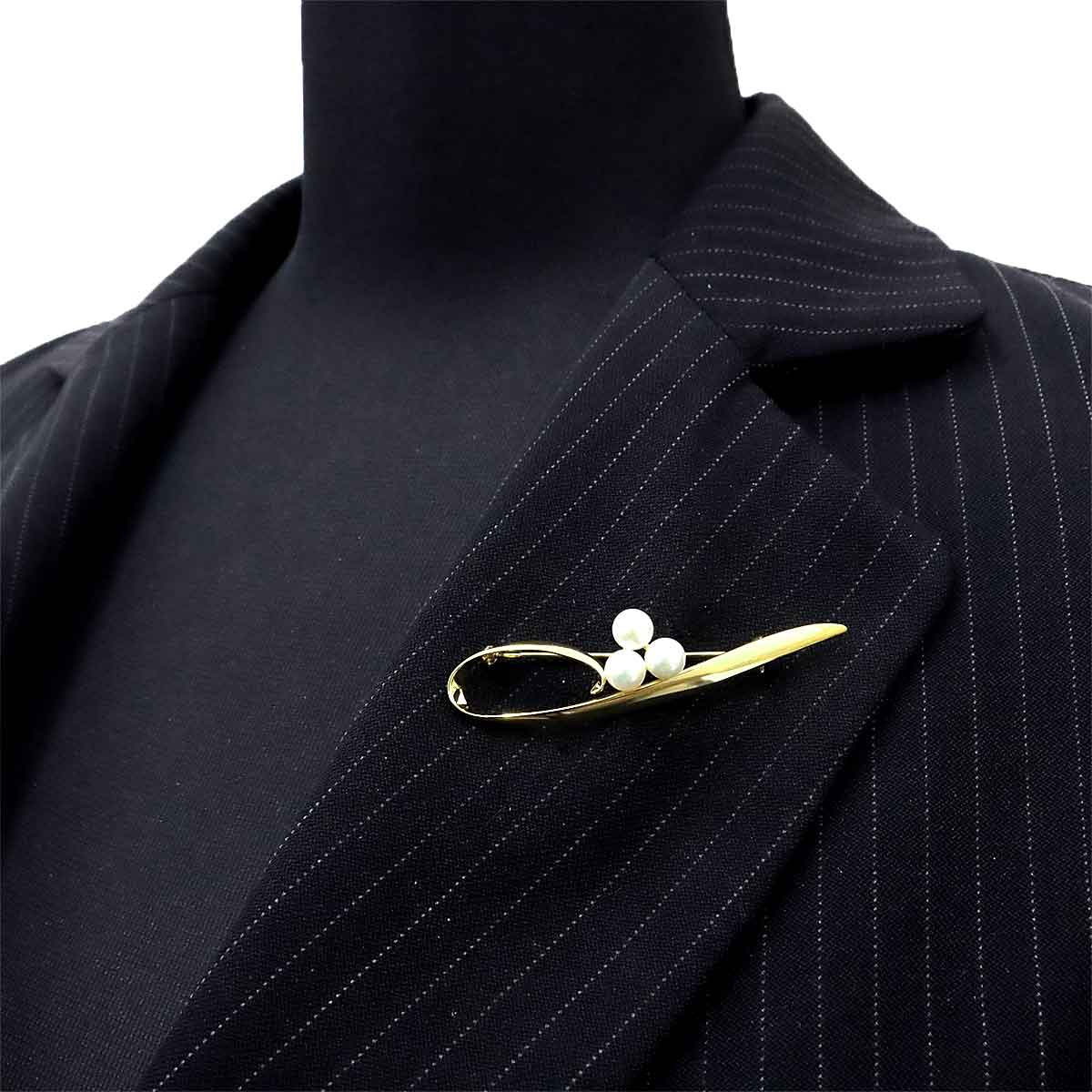 Akoya Pearl 5.5mm Brooch 18K Yellow Gold 750