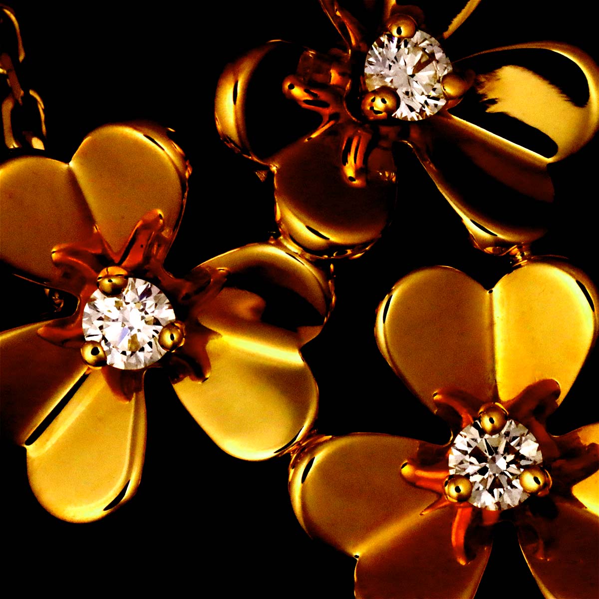 Frivole 3 Flower Diamond Mini Necklace 18K YG 750