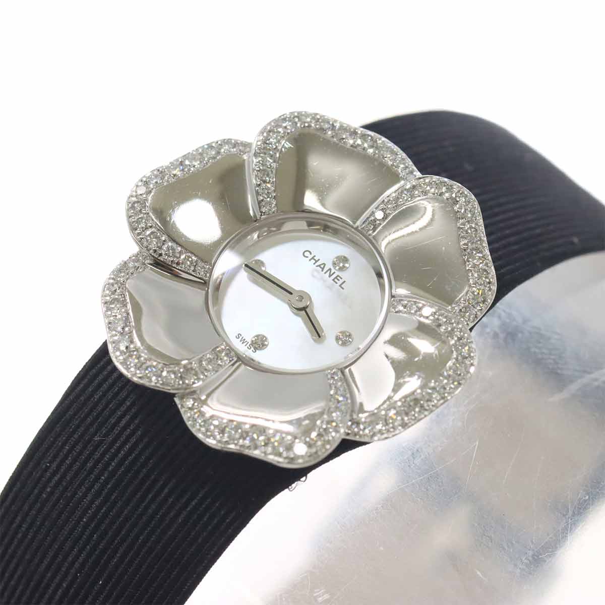 Camellia H1187 Quartz Diamond 750 WG White Shell Dial