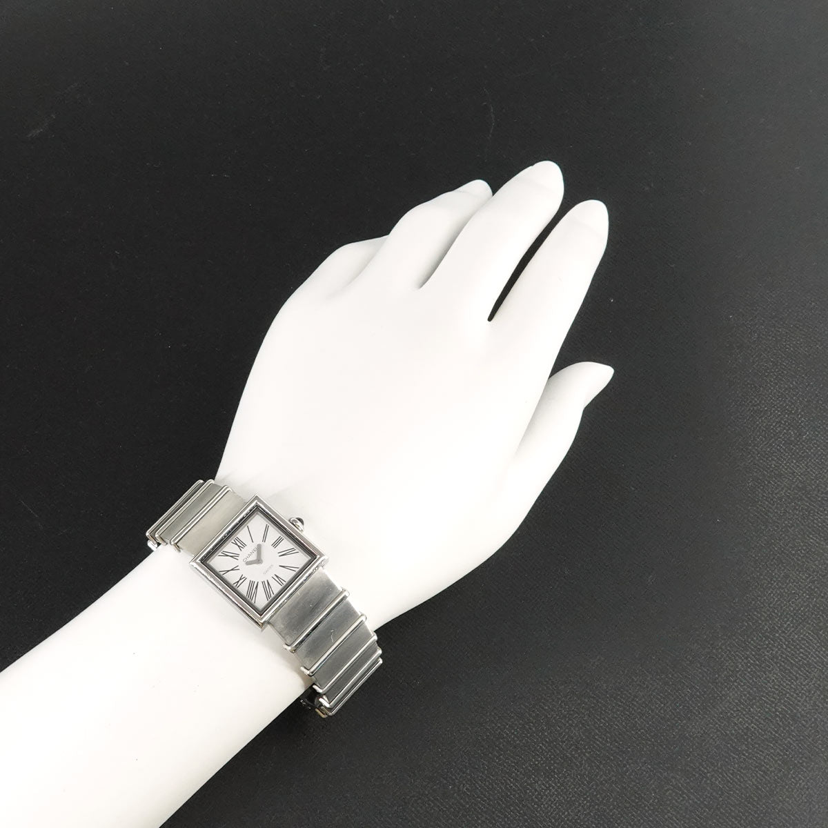 Mademoiselle H0827 Quartz Black Dial Ladies Watch