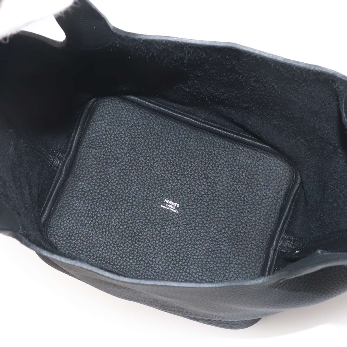 Picotin Lock MM Hand Bag Taurillon Clemence Black Purse