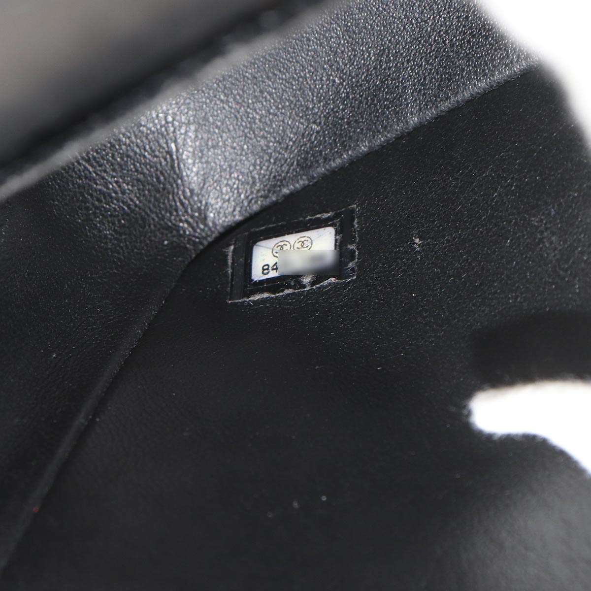 Matelasse 25 Chain Shoulder Bag Leather Black A01112