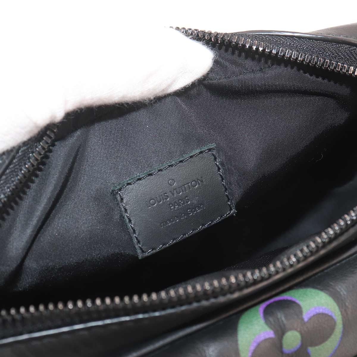 Comet Messenger PM Shoulder Bag Leather Black M22495