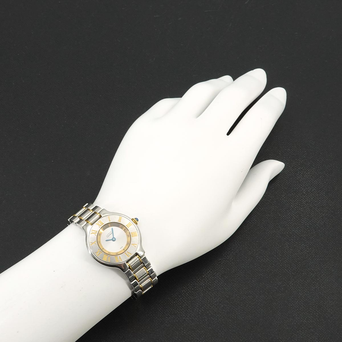 Must 21 Van Thian W10073R6 Quartz Silver Dial Ladies Watch
