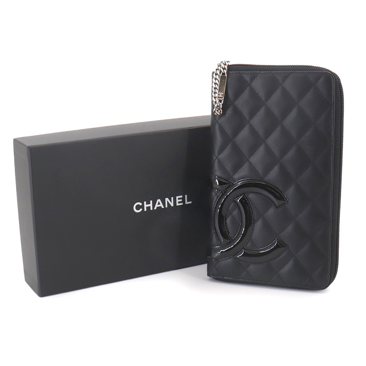 Cambon Line Zipped Around Long Wallet Leather Black A48660
